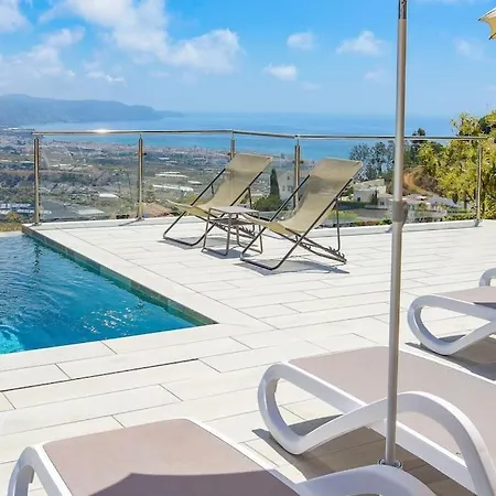 Villa Gran Con Bonitas Vistas Nerja